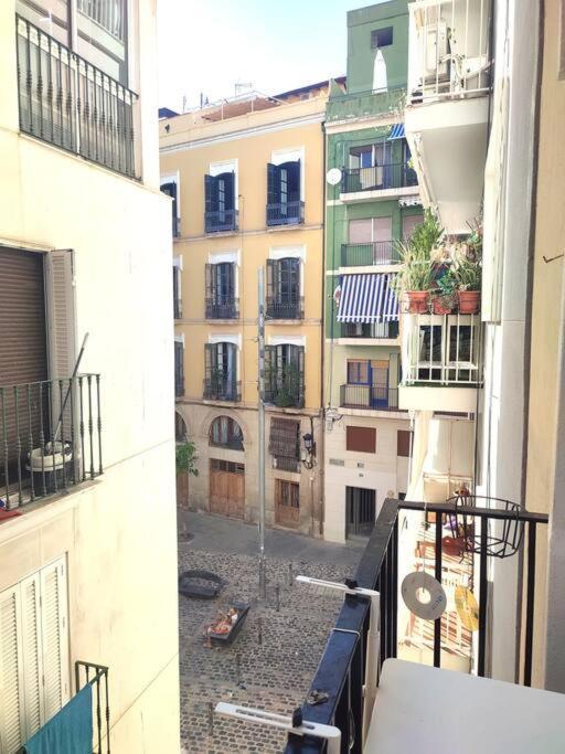 Charming & Spacious Apartment In Historic Centre & Short Walk To Beach 阿利坎特 外观 照片