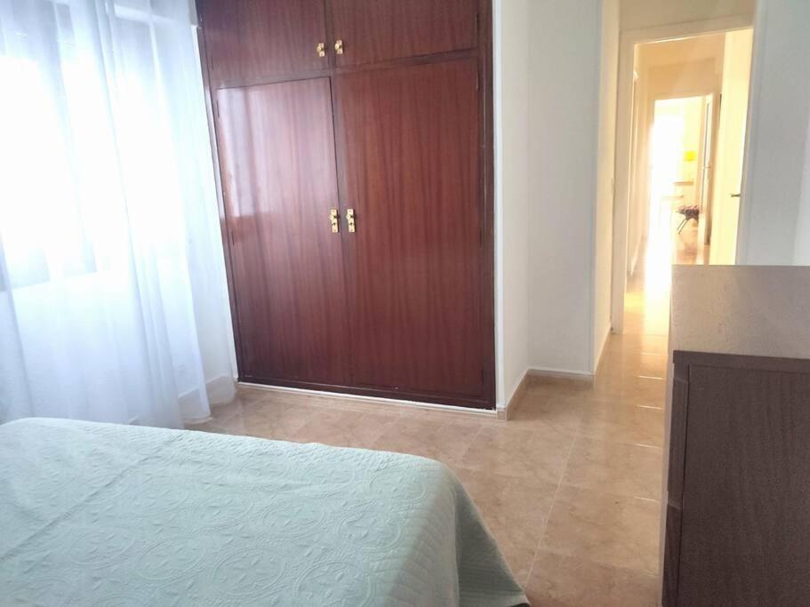 Charming & Spacious Apartment In Historic Centre & Short Walk To Beach 阿利坎特 外观 照片