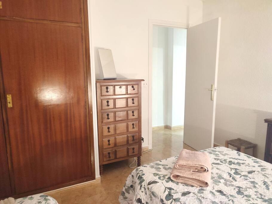 Charming & Spacious Apartment In Historic Centre & Short Walk To Beach 阿利坎特 外观 照片